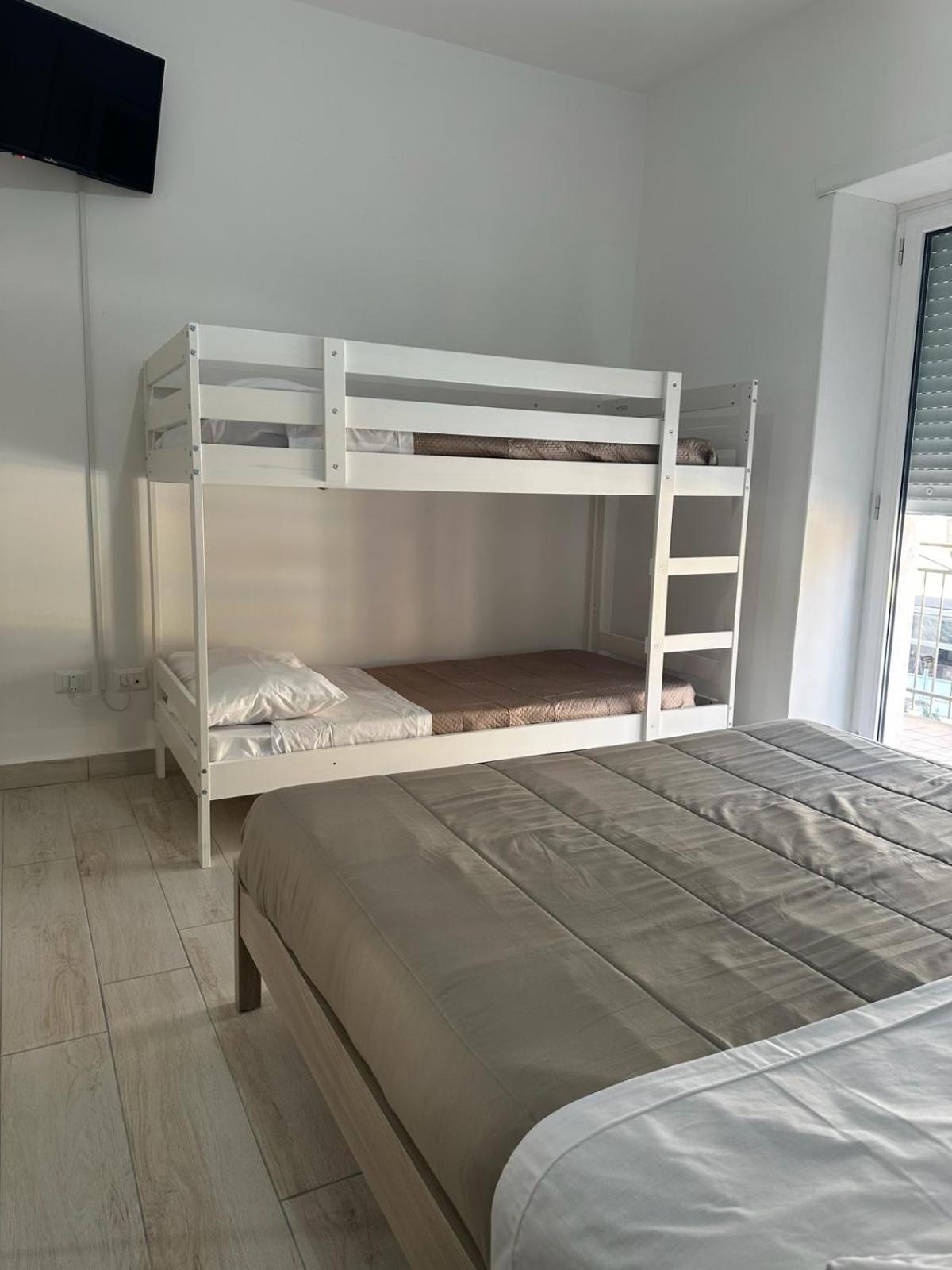 Appartement Rent House Scauri à Minturno Extérieur photo